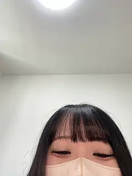 Snapshot of emiri_da_nyan chatting on June 11, 2026, 6:10 am emiri da nyan online show from June 11, 2026, 6:10 am