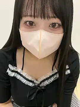 Snapshot of emiri_da_nyan chatting on June 18, 2026, 11:15 am emiri da nyan online show from June 18, 2026, 11:15 am