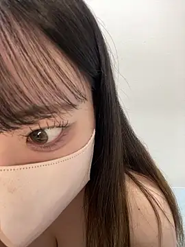 Snapshot of emiri_da_nyan chatting on June 10, 2026, 10:16 am emiri da nyan online show from June 10, 2026, 10:16 am