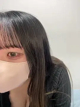 Snapshot of emiri_da_nyan chatting on June 2, 2026, 11:10 am emiri da nyan online show from June 2, 2026, 11:10 am
