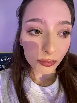 Snapshot of LilluKatten chatting on March 14, 2026, 12:44 pm LilluKatten online show from March 14, 2026, 12:44 pm