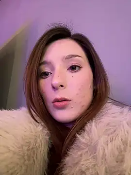 Snapshot of LilluKatten chatting on March 6, 2026, 3:29 pm LilluKatten online show from March 6, 2026, 3:29 pm