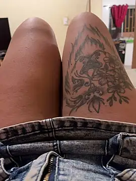 Snapshot of gatitaamelosa chatting on March 19, 2026, 12:10 am gatitaamelosa online show from March 19, 2026, 12:10 am