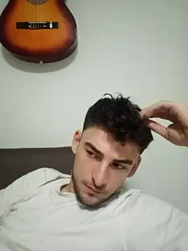 yasinesra757  online show from January 11, 2026, 1:01 am