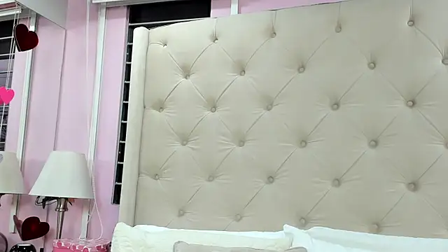 Snapshot of scarlett_leblanc_ chatting on July 11, 2026, 12:05 pm scarlett leblanc online show from July 11, 2026, 12:05 pm