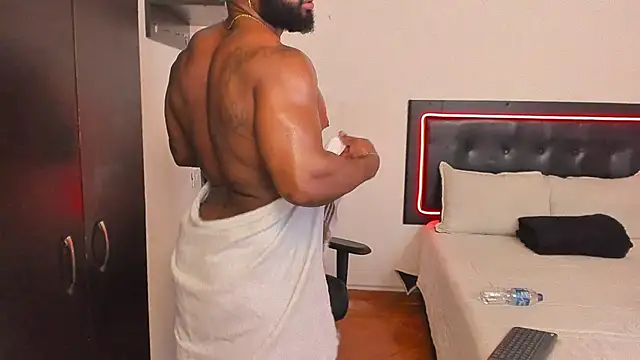 Joseph palaciios online show from November 1, 2025, 1:23 am