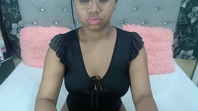 valentinavega18x online show from February 25, 2026, 3:07 am