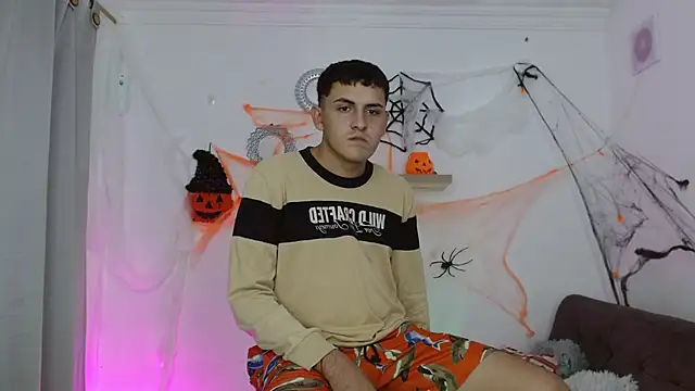 Snapshot of master_loky chatting on November 3, 2025, 6:22 pm master loky online show from November 3, 2025, 6:22 pm