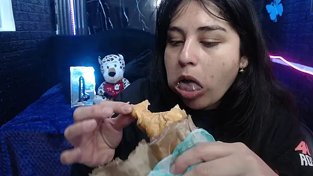 Snapshot of lehia_285 chatting on June 3, 2026, 1:12 pm lehia 285 online show from June 3, 2026, 1:12 pm