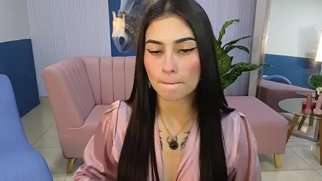 amy lovelydoll online show from April 8, 2026, 7:04 pm