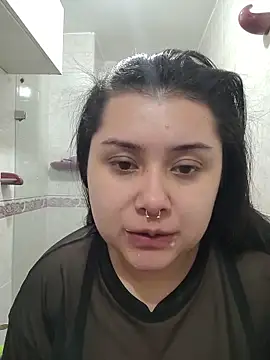 CurvyNoir online show from December 2, 2025, 5:47 pm