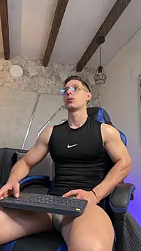 Snapshot of MAXTHOMSON chatting on February 26, 2026, 10:54 pm MAXTHOMSON online show from February 26, 2026, 10:54 pm