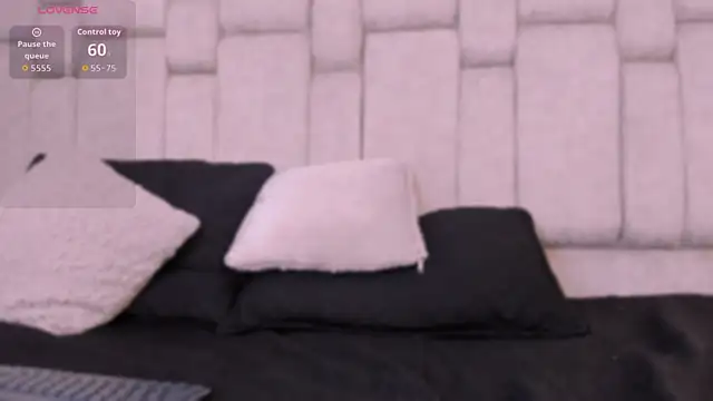 Alysslender online show from December 17, 2025, 4:01 pm