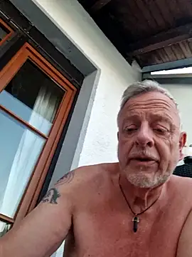 Dennislover007 online show from May 26, 2026, 7:23 pm