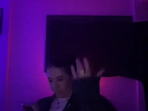 Snapshot of gatburna chatting on November 10, 2025, 3:11 am gatburna online show from November 10, 2025, 3:11 am