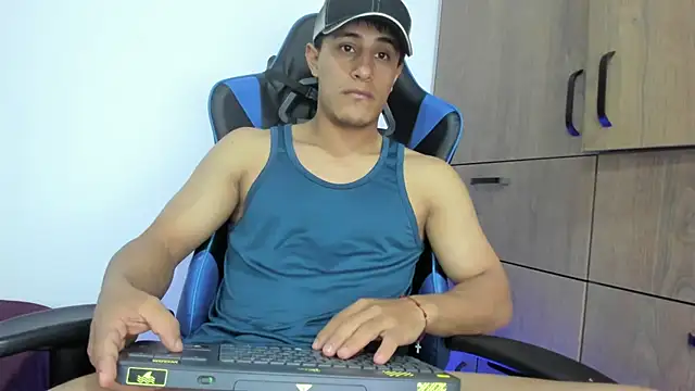 dorman boy online show from December 23, 2025, 3:50 am