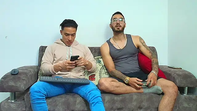 Snapshot of thebadboys05 chatting on May 15, 2026, 3:48 am thebadboys05 online show from May 15, 2026, 3:48 am