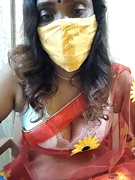 Queen-dhivya online show from December 3, 2025, 1:21 pm