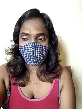 Queen-dhivya online show from December 23, 2025, 7:40 am