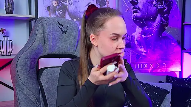 ElinVale online show from February 7, 2026, 2:58 pm