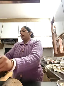 Snapshot of Hot-Sana2 chatting on February 19, 2026, 5:37 am Hot-Sana2 online show from February 19, 2026, 5:37 am