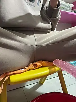 LunoChucki online show from February 2, 2026, 1:04 am