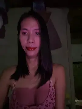 Snapshot of bellaUtops chatting on March 15, 2026, 3:19 pm bellaUtops online show from March 15, 2026, 3:19 pm