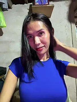 Snapshot of bellaUtops chatting on February 28, 2026, 5:34 pm bellaUtops online show from February 28, 2026, 5:34 pm