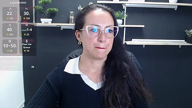 Snapshot of Lauryn_Jones chatting on June 22, 2026, 8:39 pm Lauryn Jones online show from June 22, 2026, 8:39 pm