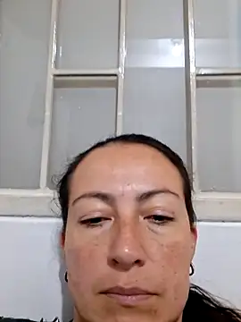 Snapshot of Lauryn_Jones chatting on June 15, 2026, 6:29 pm Lauryn Jones online show from June 15, 2026, 6:29 pm