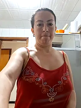 Lauryn Jones online show from July 29, 2026, 4:50 pm
