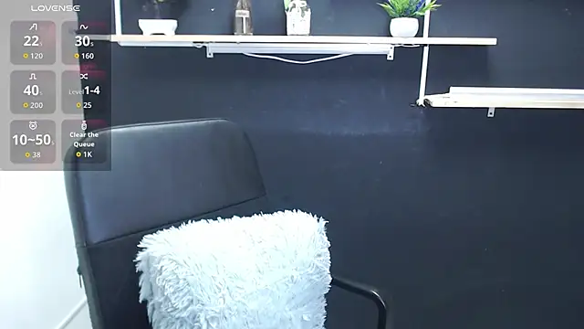Snapshot of Lauryn_Jones chatting on June 13, 2026, 4:38 pm Lauryn Jones online show from June 13, 2026, 4:38 pm