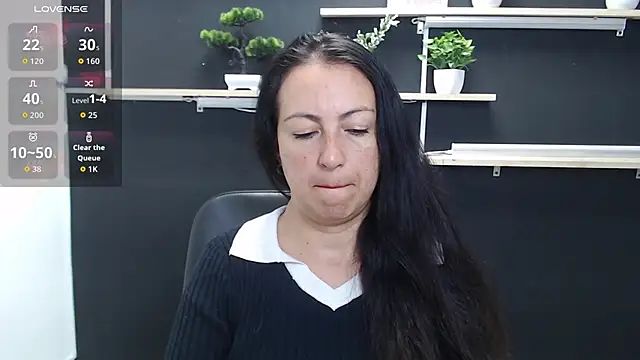 Lauryn Jones online show from May 6, 2026, 4:55 pm