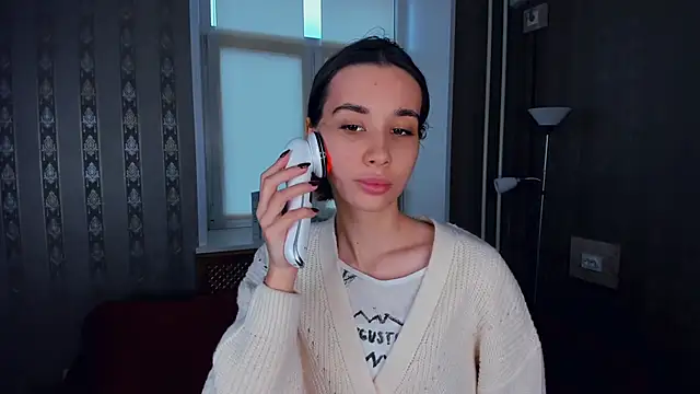 JacalynSchreiber online show from November 11, 2025, 8:53 am