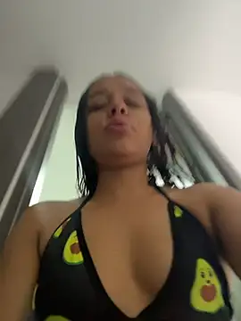Brunettecollins05 online show from August 3, 2026, 5:41 pm