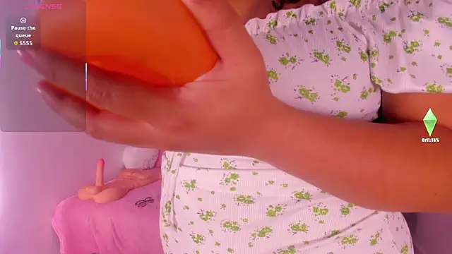 alanaa gomezz online show from January 12, 2026, 8:04 pm