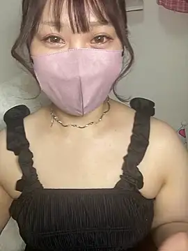 reika33 online show from April 28, 2026, 11:03 am