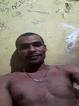 Snapshot of m-a-g-n-a-t-a chatting on April 25, 2026, 3:20 pm m-a-g-n-a-t-a online show from April 25, 2026, 3:20 pm
