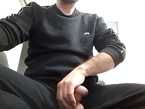 Snapshot of saban_akdogan chatting on November 7, 2025, 12:04 am saban akdogan online show from November 7, 2025, 12:04 am