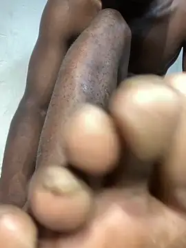 Snapshot of Ndodemnyama@xh chatting on February 17, 2026, 9:45 pm Ndodemnyamaxh online show from February 17, 2026, 9:45 pm