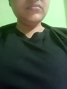 Snapshot of Tina_250 chatting on January 7, 2026, 1:43 am Tina 250 online show from January 7, 2026, 1:43 am