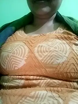 Snapshot of Tina_250 chatting on January 5, 2026, 7:39 pm Tina 250 online show from January 5, 2026, 7:39 pm