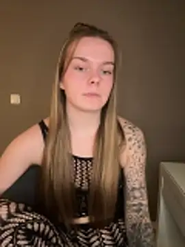 Snapshot of LisaFreierxx chatting on February 18, 2026, 8:05 pm LisaFreierxx online show from February 18, 2026, 8:05 pm