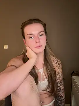 Snapshot of LisaFreierxx chatting on February 16, 2026, 9:13 pm LisaFreierxx online show from February 16, 2026, 9:13 pm