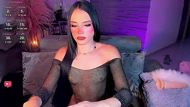 Snapshot of SexyNaza_1 chatting on May 29, 2026, 12:27 am SexyNaza 1 online show from May 29, 2026, 12:27 am