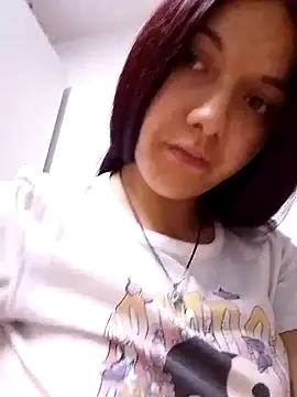 Lusandra1837lusi online show from May 5, 2026, 5:27 pm