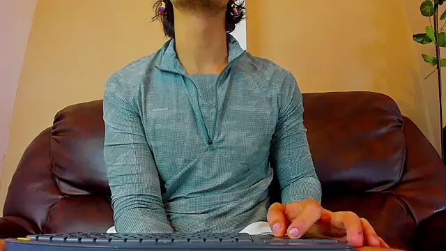 James Morrisonm online show from May 4, 2026, 2:53 pm