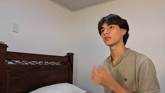 Snapshot of Raven_Eclipse chatting on November 3, 2025, 3:01 am Raven Eclipse online show from November 3, 2025, 3:01 am