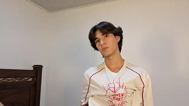 Snapshot of Raven_Eclipse chatting on December 2, 2025, 10:22 pm Raven Eclipse online show from December 2, 2025, 10:22 pm