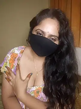 mouni499 online show from July 28, 2026, 8:52 pm